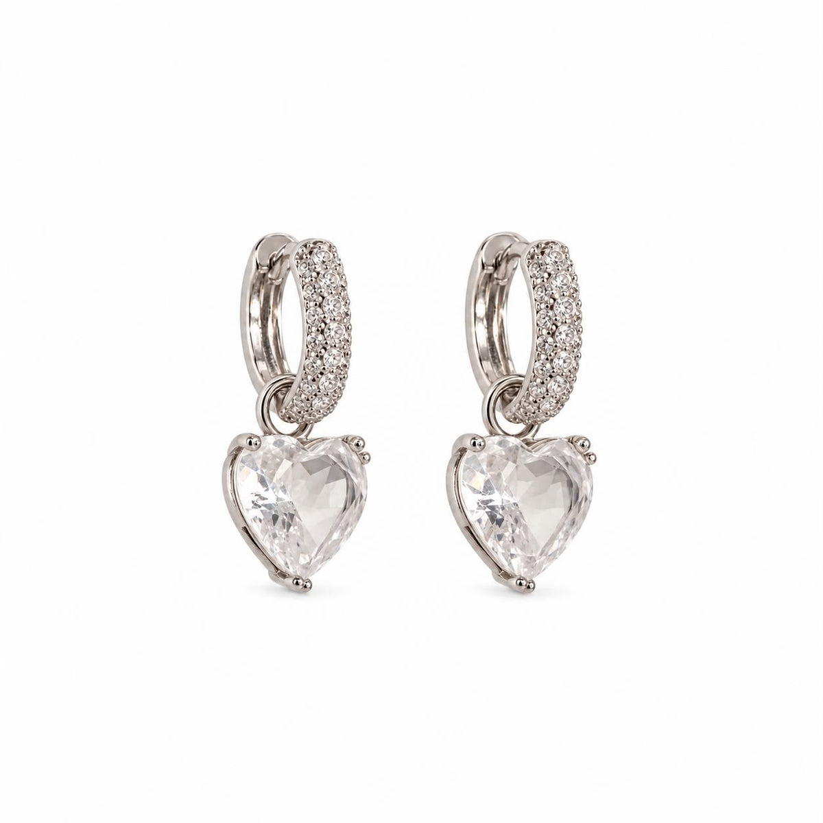 Amour Cristal | Rodyum Kaplama Kalp Zirkon Taşlı Sallantılı Halka Küpe